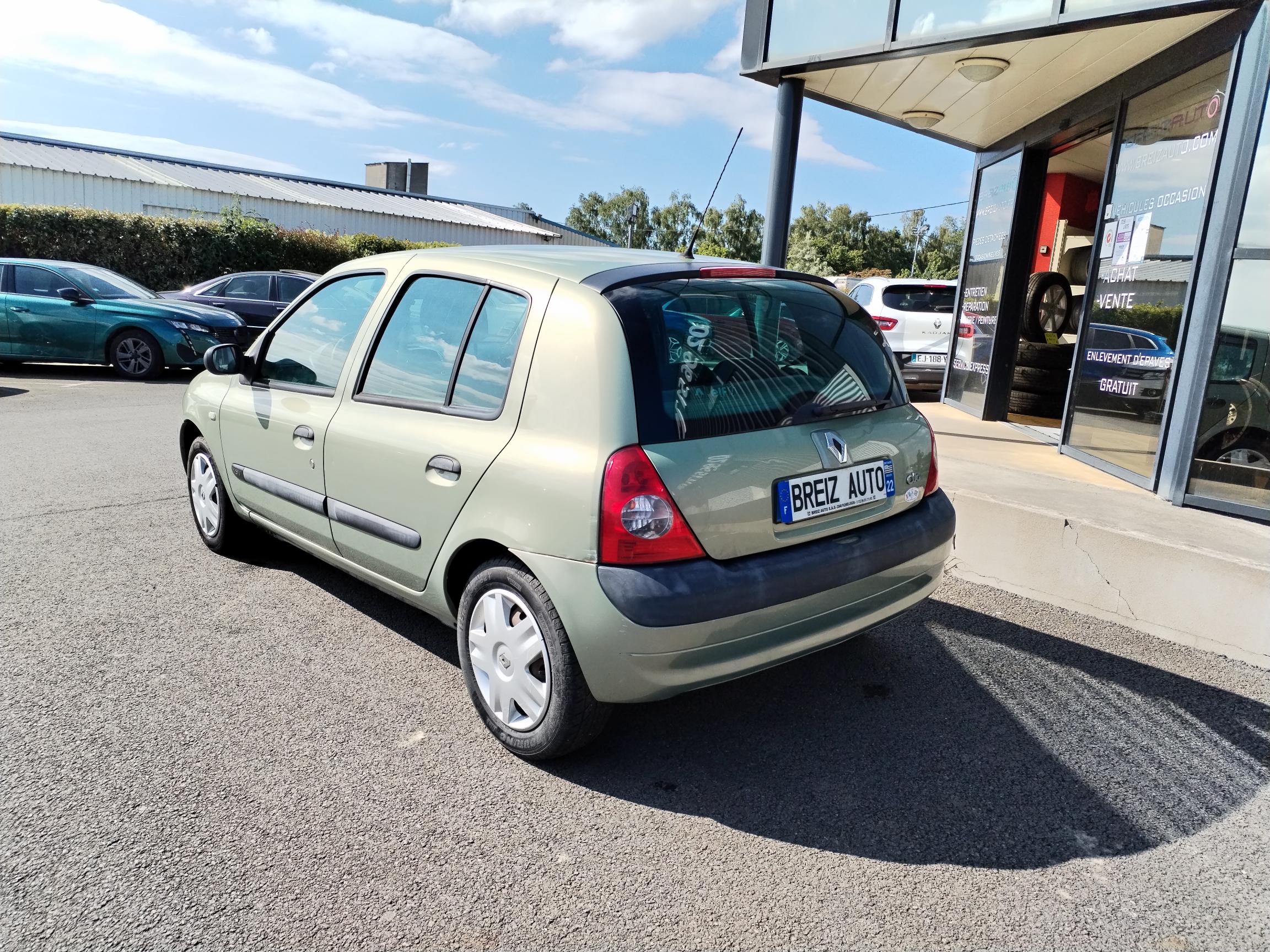 RENAULT  CLIO II                  